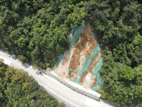 ultime notizie aziendali su Il MYUAV consente la pattuglia stradale e molteplici misure per garantire un viaggio sicuro