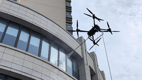 ultime notizie aziendali su Perché MYUAV ha scelto l'FC30 come drone di pulizia?