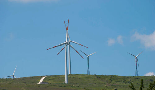 ultime notizie aziendali su FC30X Drone legato, soluzione di pulizia dell'energia eolica