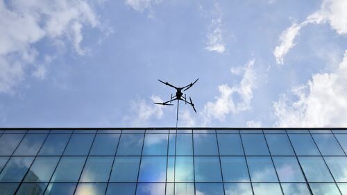 ultime notizie aziendali su Potenziamento Tecnologico, Costruire Nuove Vette nella Sicurezza: I Dati di MYUAV Aiutano DJI M400 a Sbloccare la Pulizia ad Alta Quota