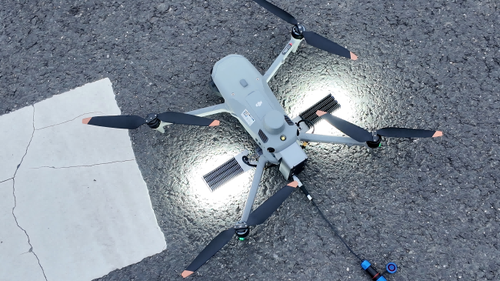 ultime notizie aziendali su Arrive Light, Illuminate Instantly | Field Application of the DJI M4 Tethered Lighting System